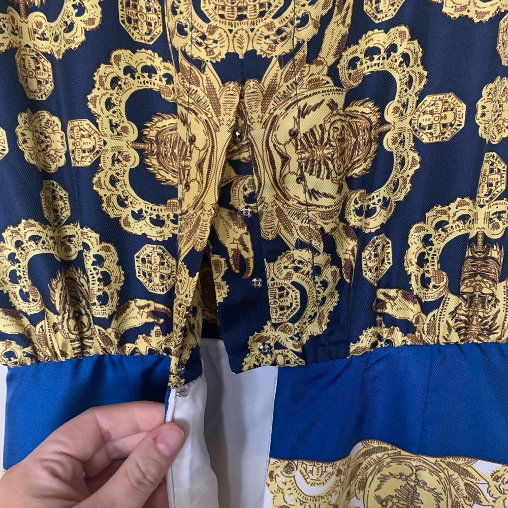Dress - Picture 3 of 4